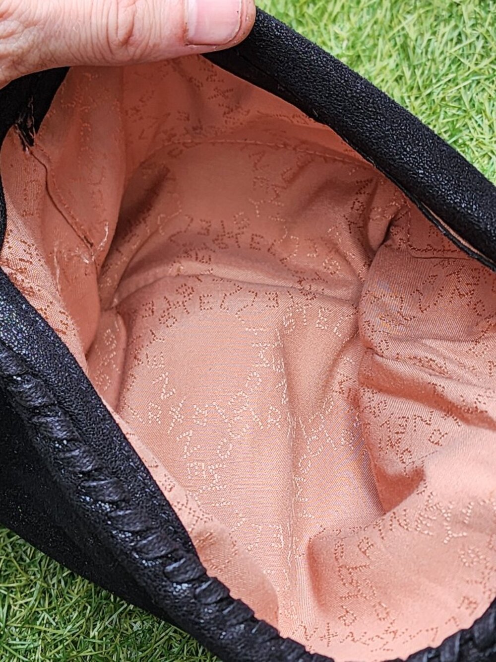 Stella McCartney Falabella bag in black - Picture 11 of 11